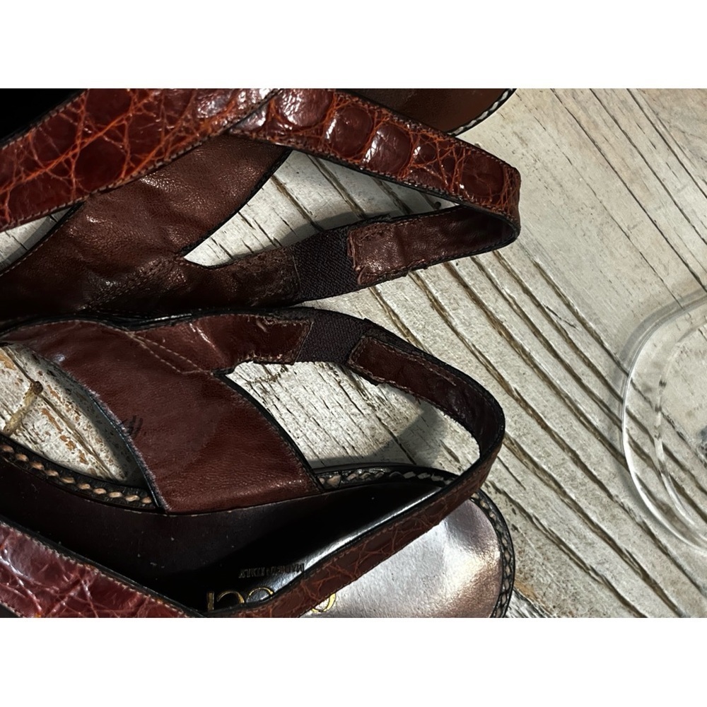 Gucci Women's Brown Leather Sandals size 36.5 - Picture 12 of 16